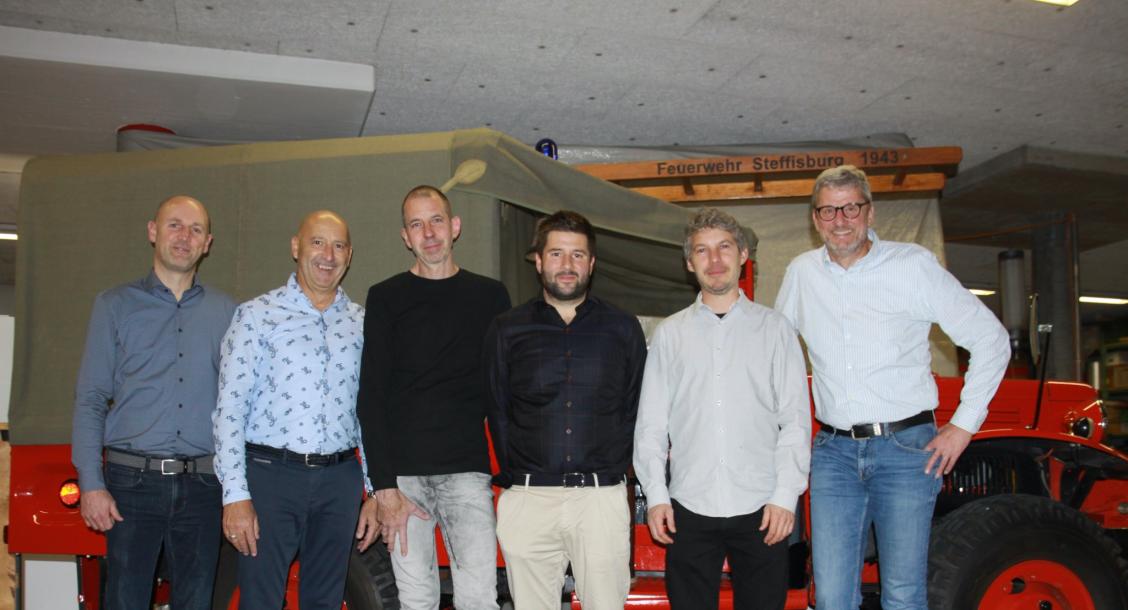 v.l. Reto Riesen, (Kdt Stv); Guido Sohm, (Kdt) Markus Trachsel (bisher Kdt Stv); Michael Bühler (neu Kdt Stv); Matthias Döring (Departementsvorsteher Sicherheit); Hansjürg Müller (Leiter Sicherheit)